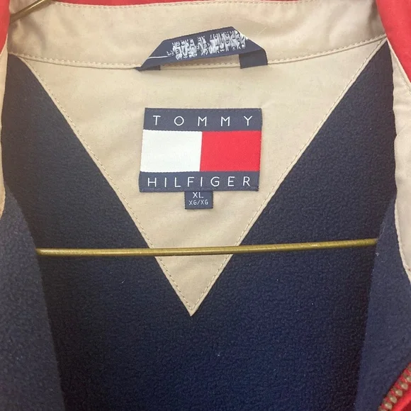 Tommy Hilfiger men’s red bomber/jacket - Picture 2 of 15